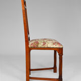 Pair of neo-Gothic chairs in Carved Walnut circa 1890