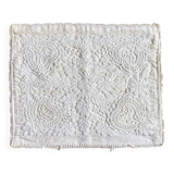 Housse de coussin fleurs en lin brodé