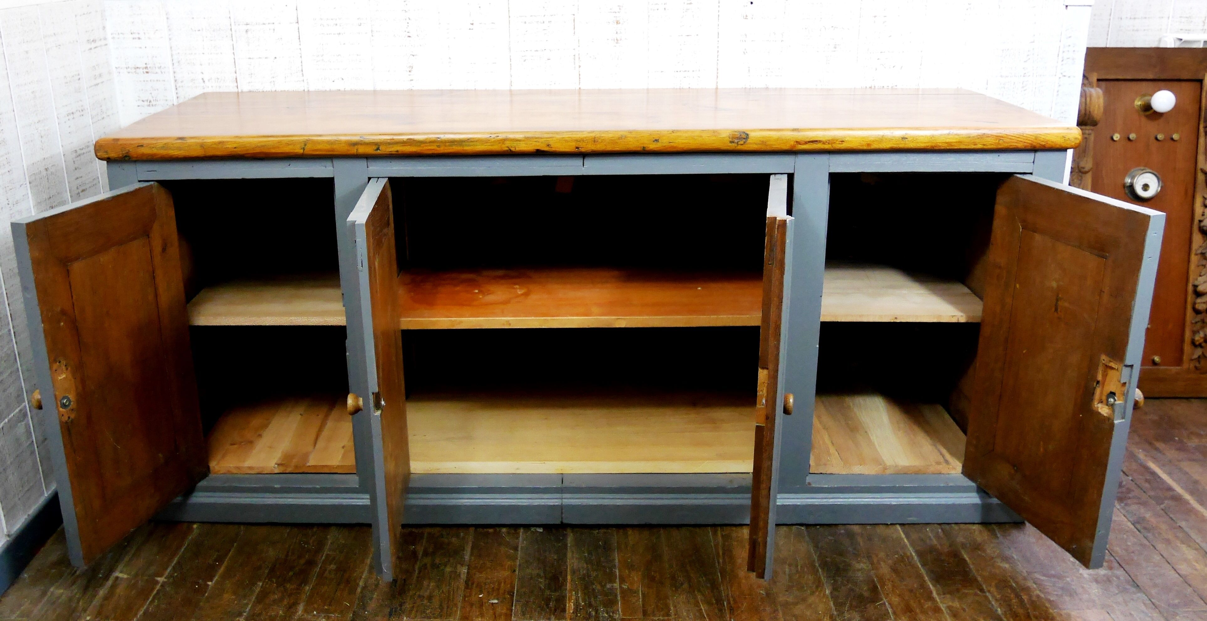 Sideboard
