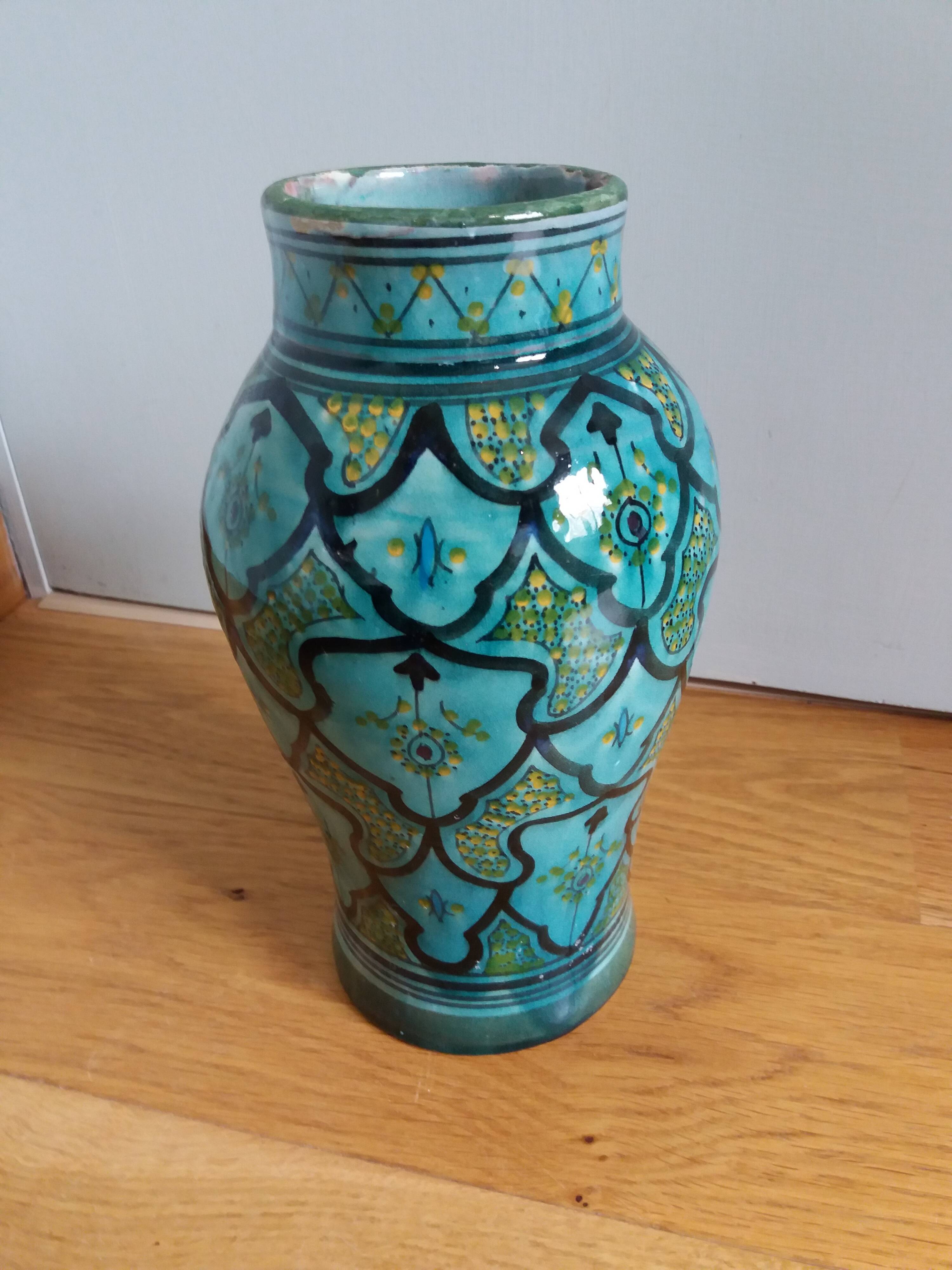 Handcrafted Safi turquoise vase signed