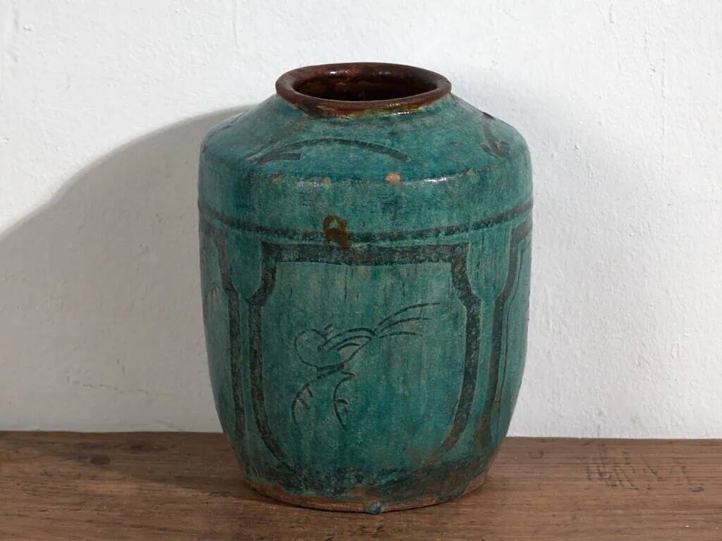 Ancient emerald green vase (circa 1820) #40
