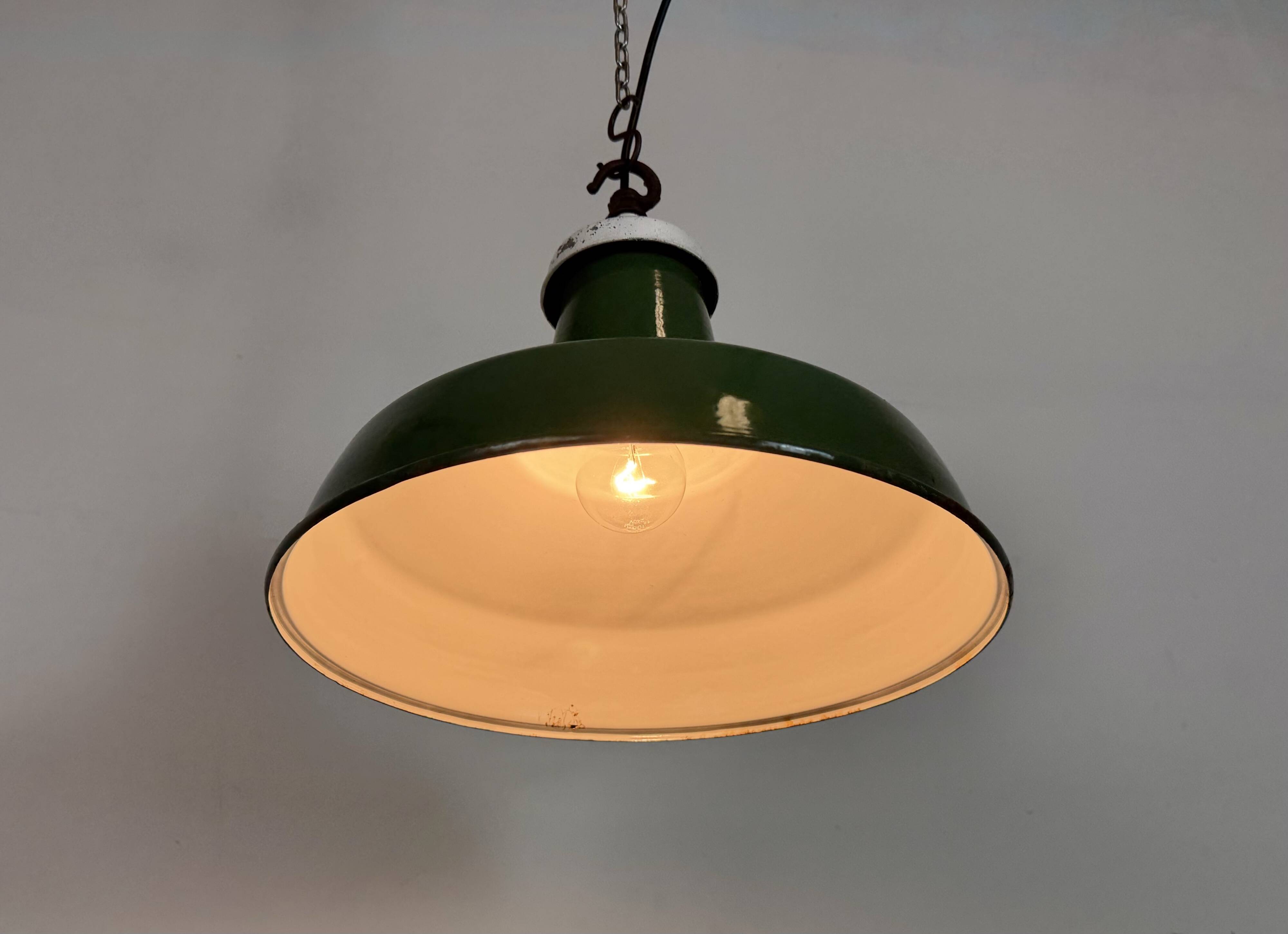 Industrial British Green Enamel Factory Pendant Lamp, 1960s