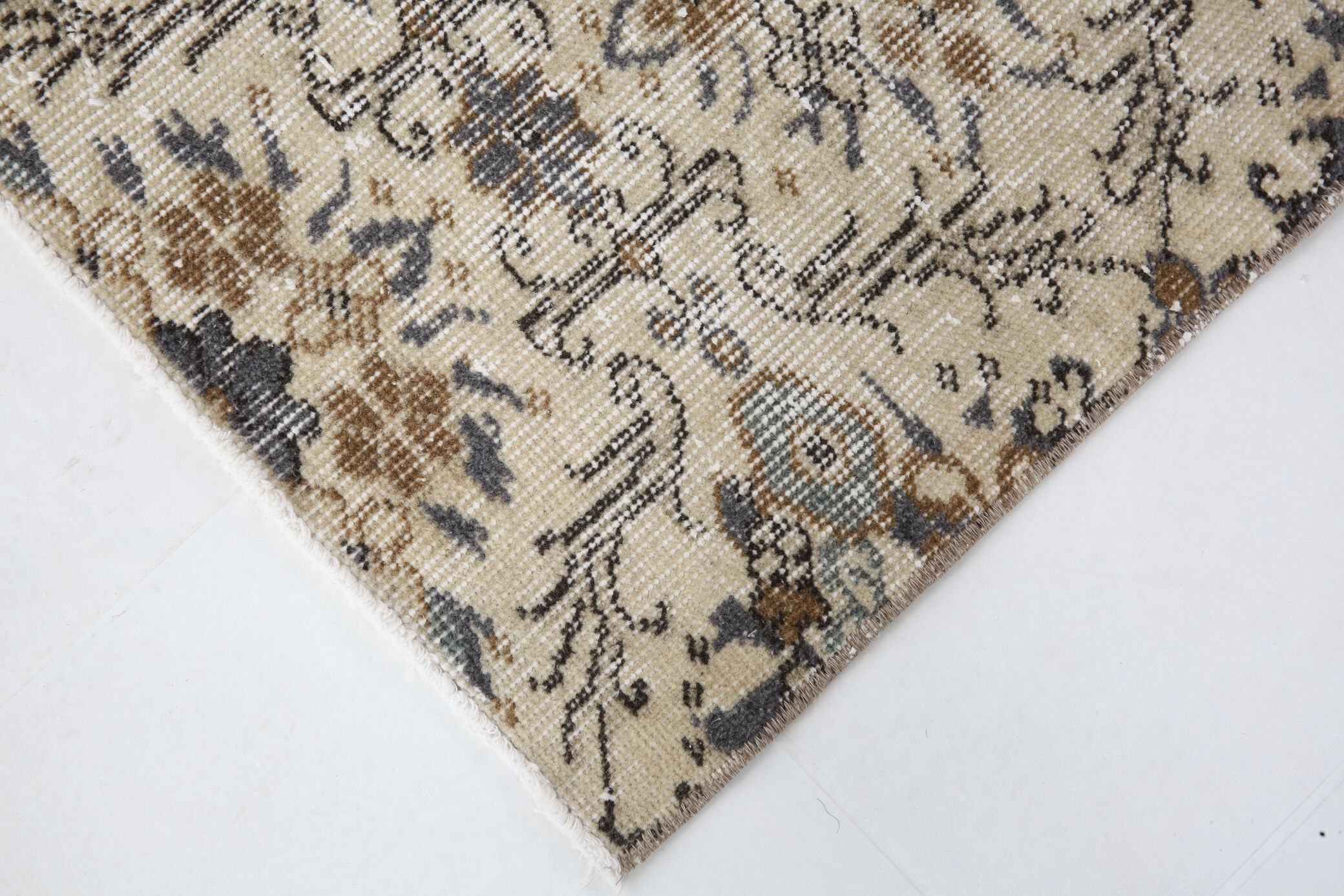 Dark gray & beige vintage rug, 206x102 cm