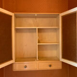 Armoire à pharmacie