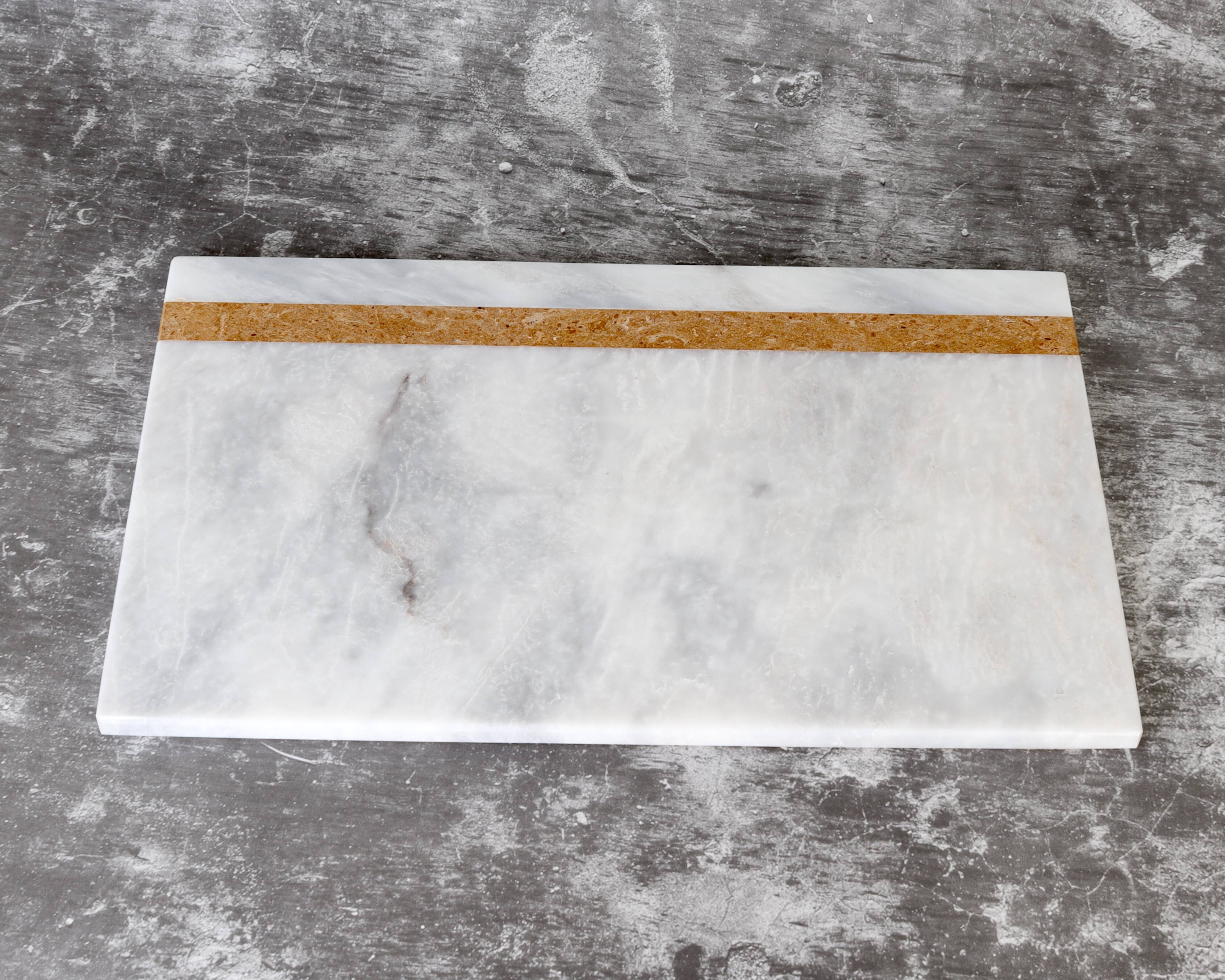 Salvatore – Rectangular serving tray in natural white marble
