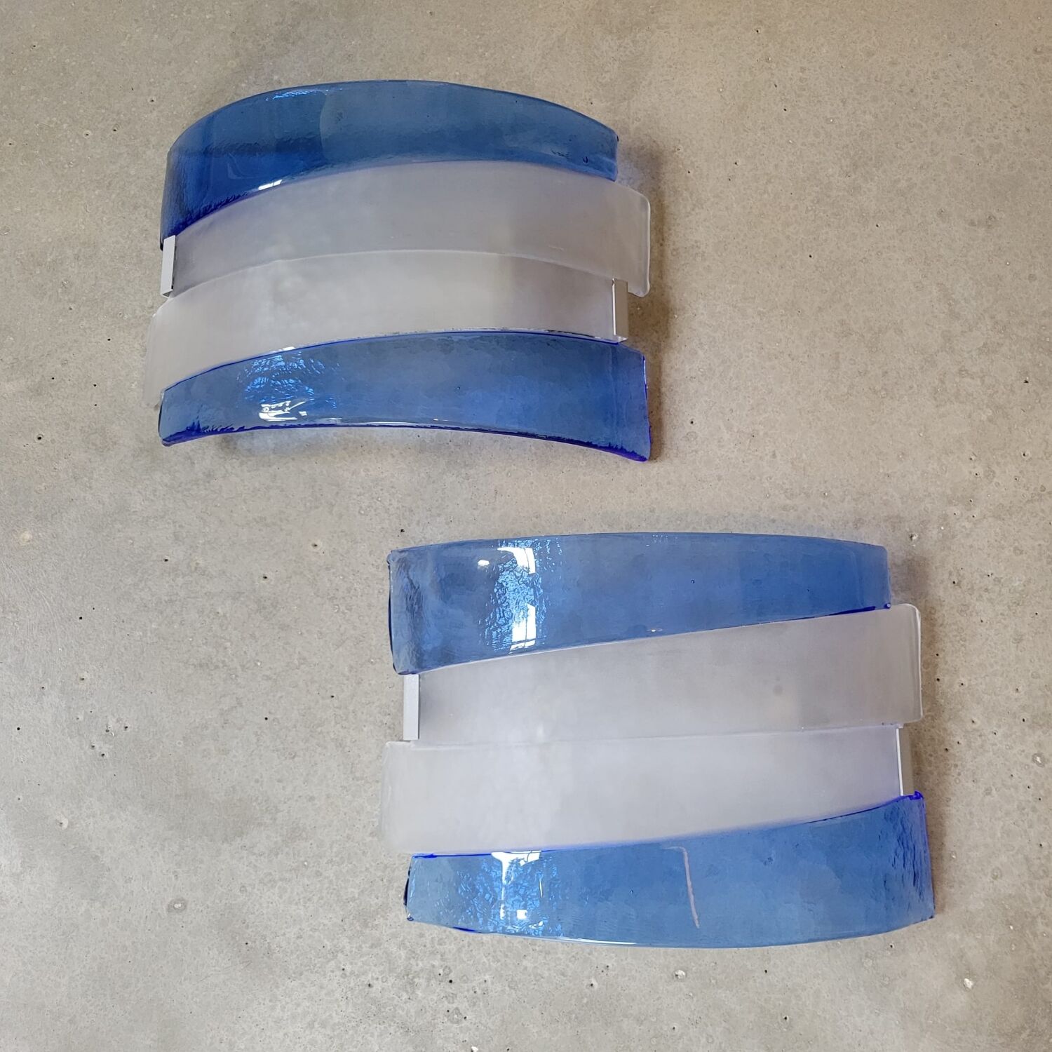 Pair of post-modernist wall lights in blown glass - Murano - vintage