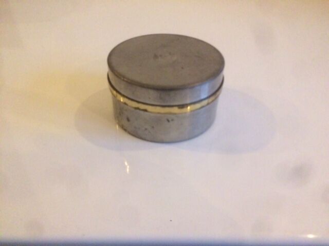 Round tin box "Boutique du Manoir"