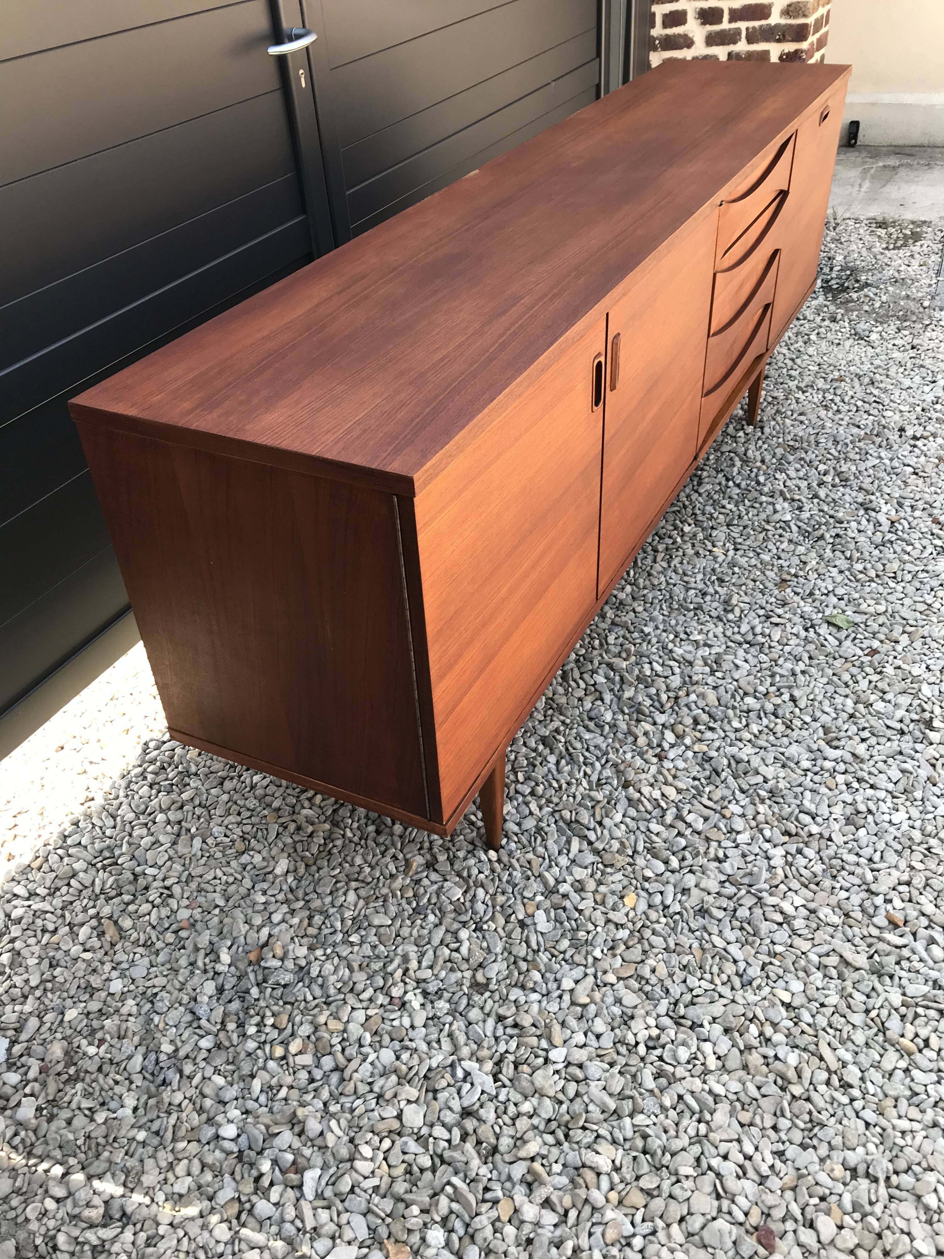 Eros row in scandinavian design teak