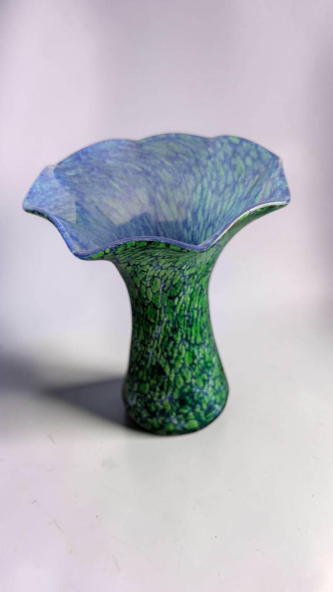 Grand vase en verre soufflé style La Rochère – 30 cm