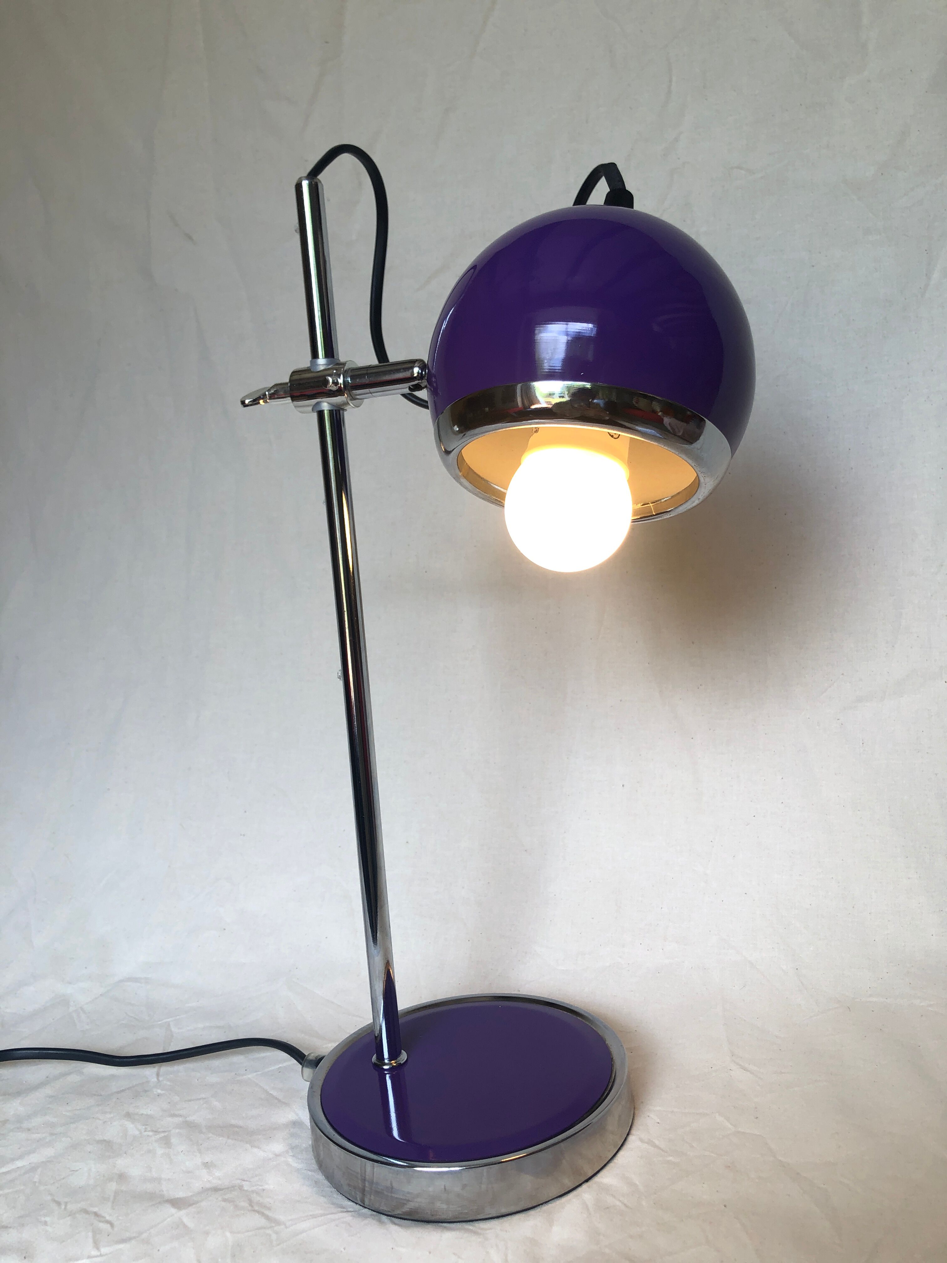 Vintage purple eyeball lamp