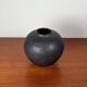 Vase minimaliste de studio allemand du milieu du siècle par Gisela Meyer Kaufmann pour Eulen Töpferei, Worspwede, années 1960
