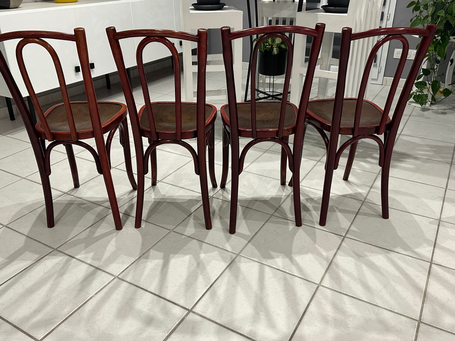 Set of 4 Thonet bistro chairs from the 1920s.