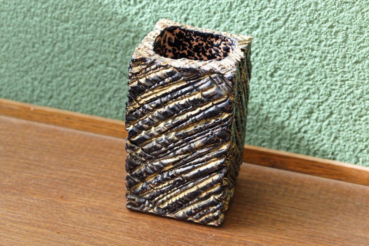 Glazed terracotta vase, blue and gold