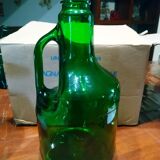 Glass bottle