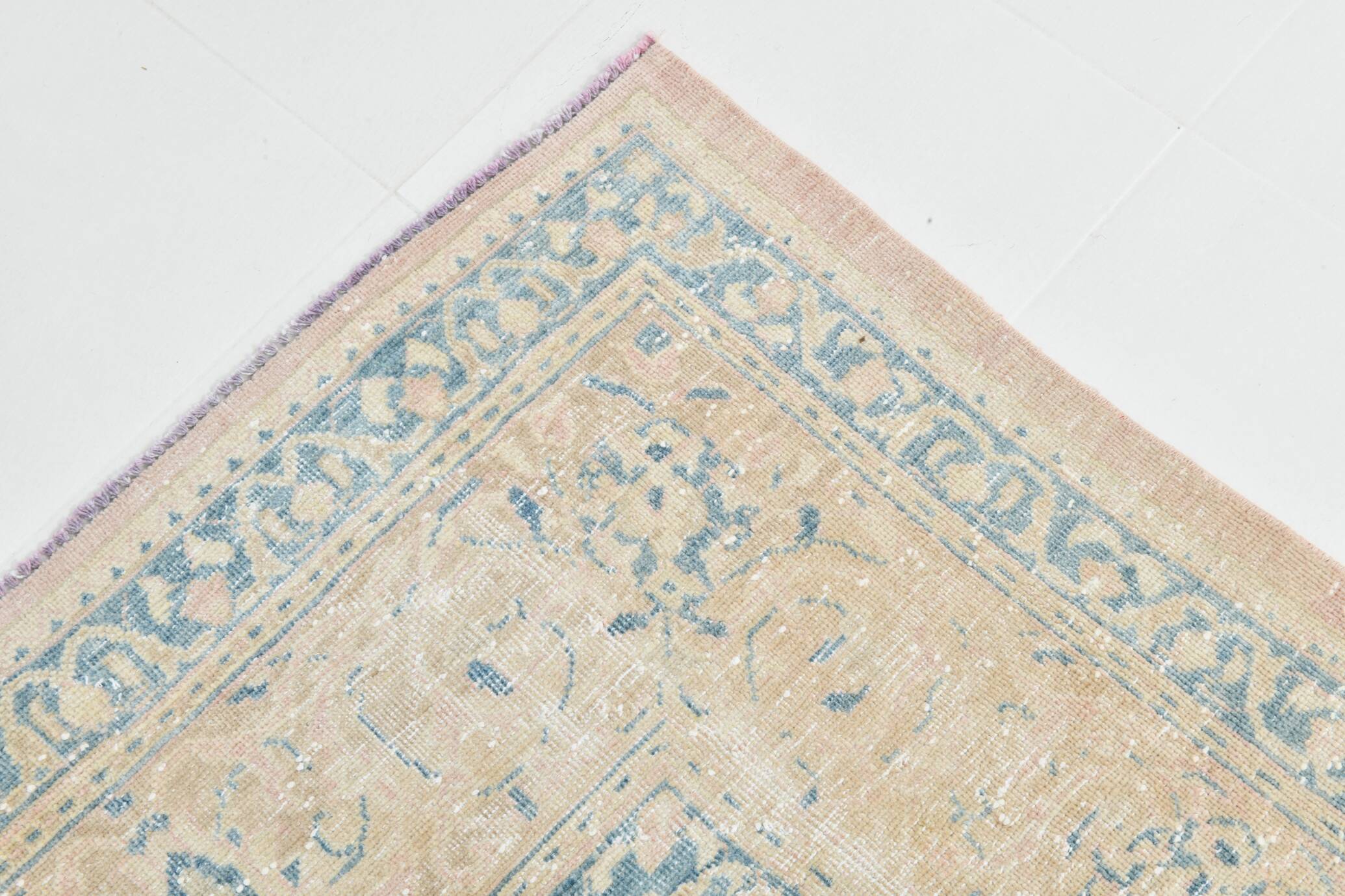 Large Pastel Pink Persian Floral Carpet, 294x382Cm