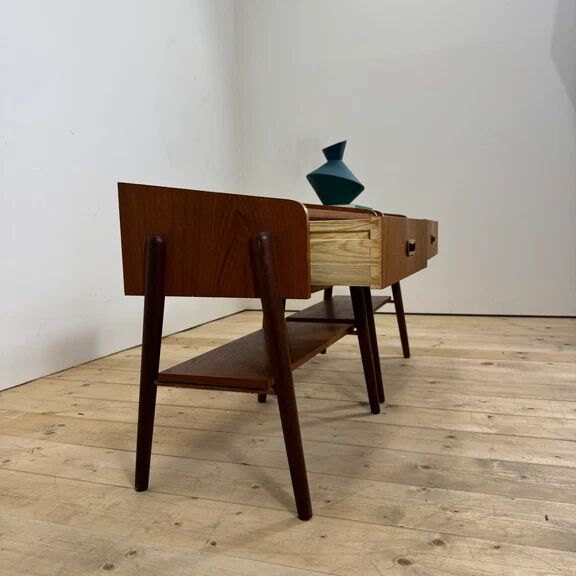 Paire de tables de chevet en teck danois, années 1960