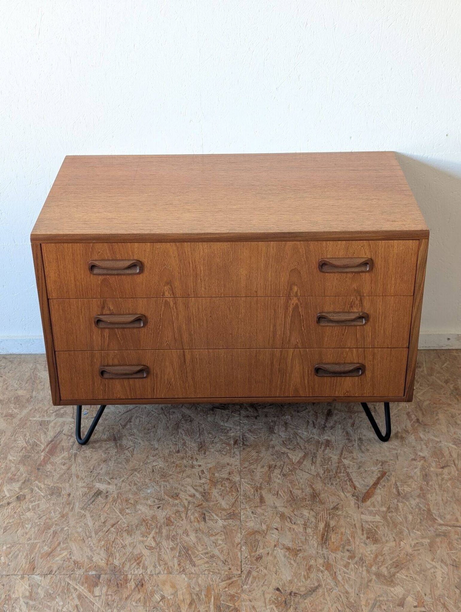 Commode en teck G-Plan, années 60-70