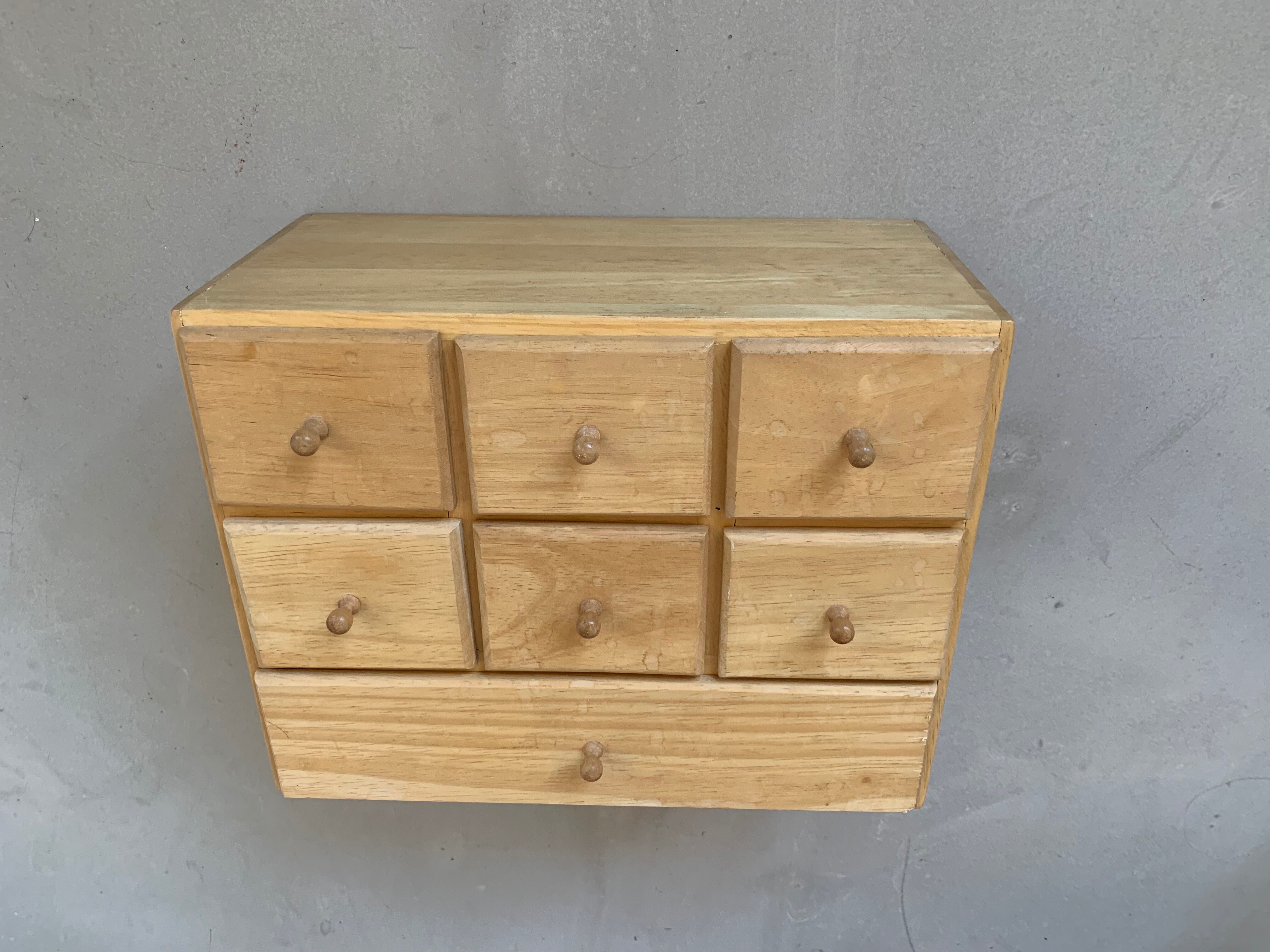 Vintage drawer cabinet