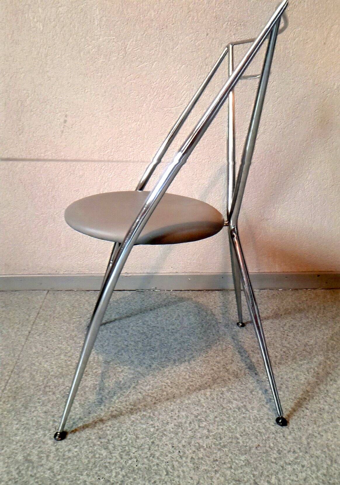 Cinderella chair by Yamakado