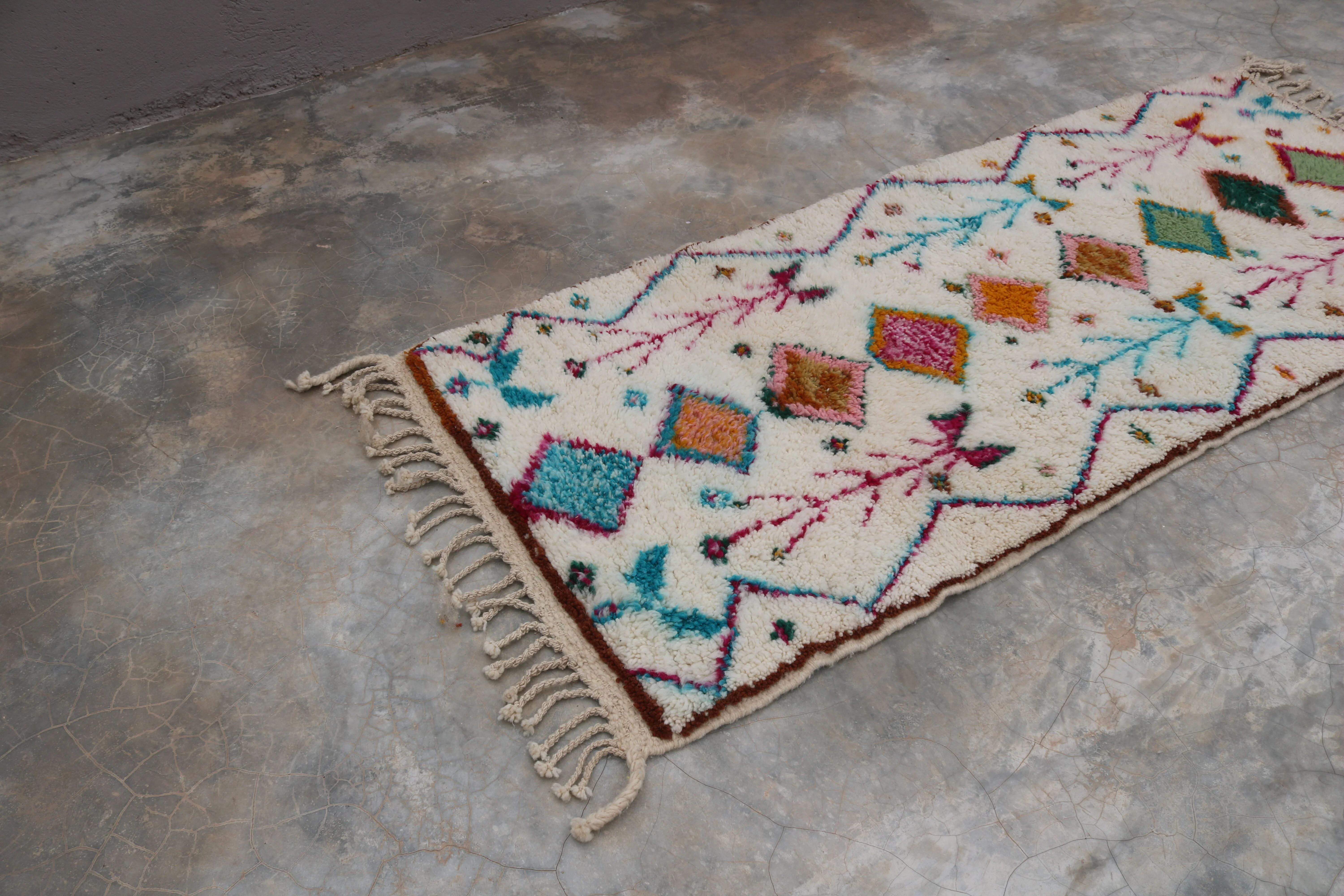 Handwoven coloured wool rug, 190 x 90 cm - R320