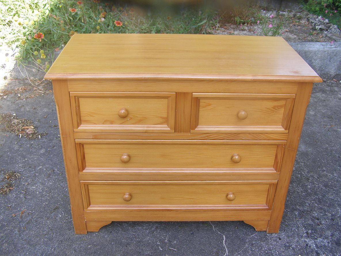 Solid wood chest of drawers 4 drawers