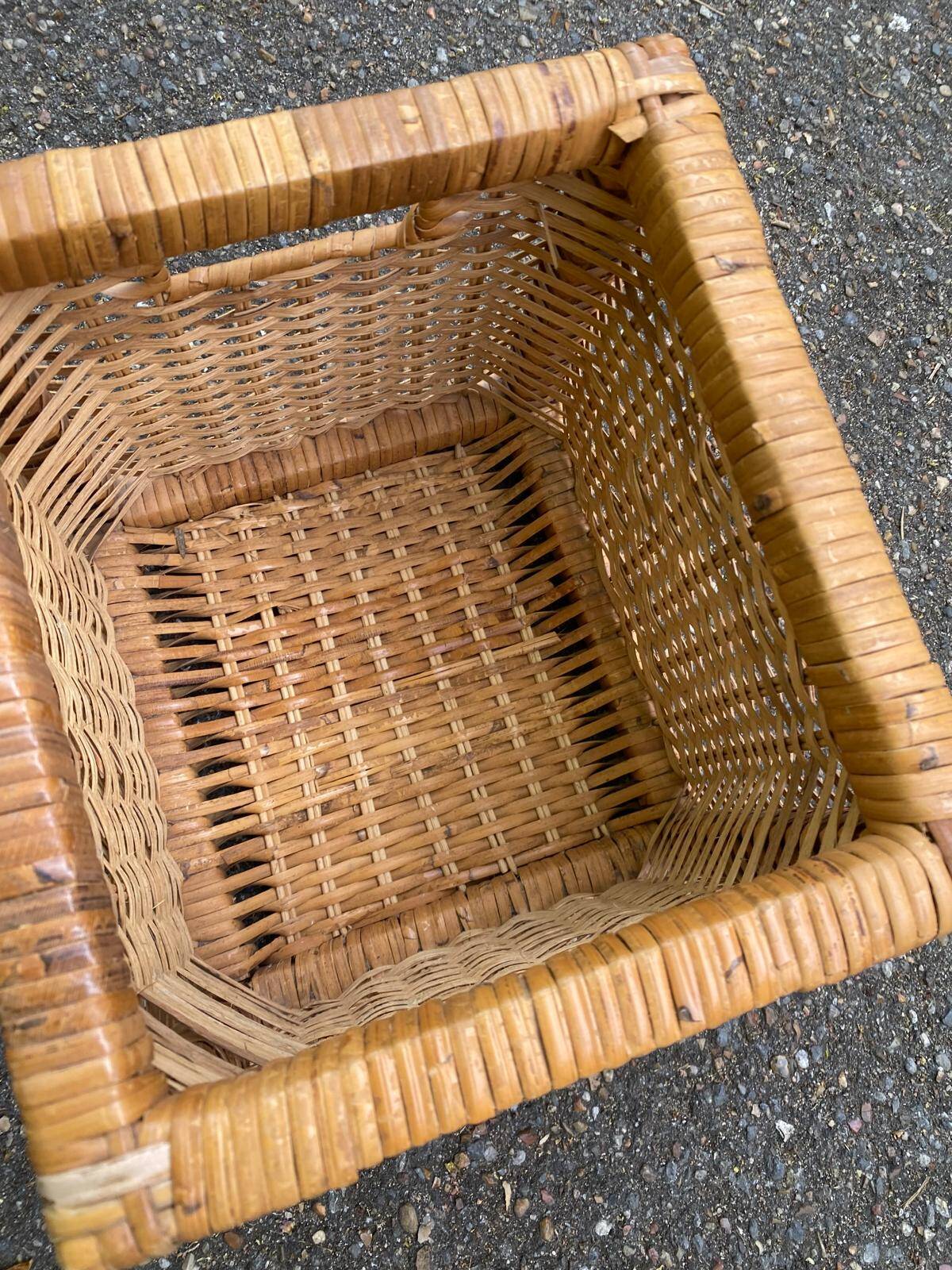 2 storage boxes in woven rattan and wicker, IKEA Branas style.