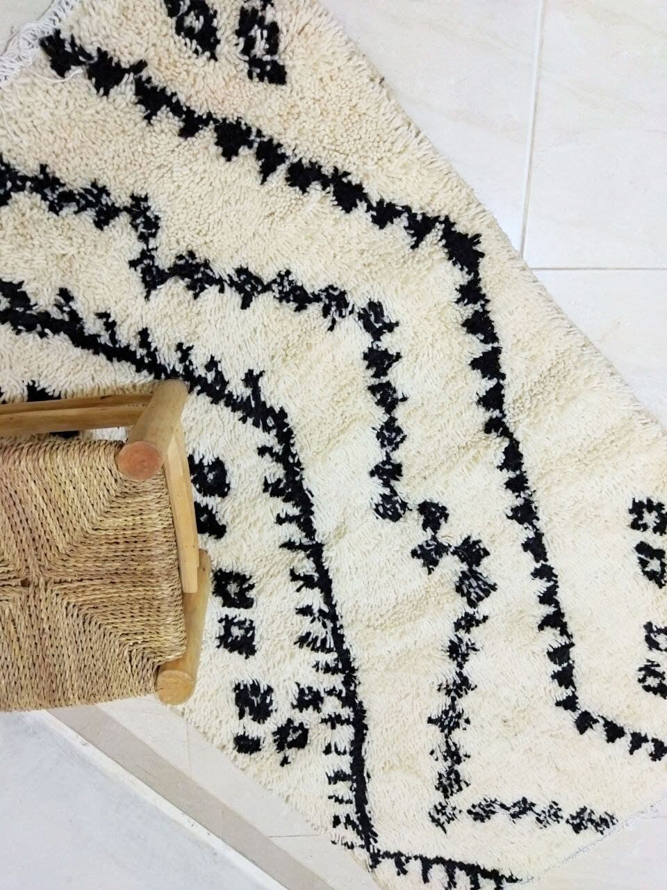 Moroccan berber carpet 156 x 88cm