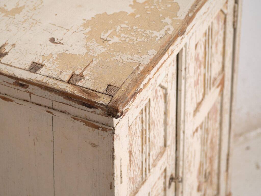 Antique painted pine wardrobe – Central Europe, circa 1900