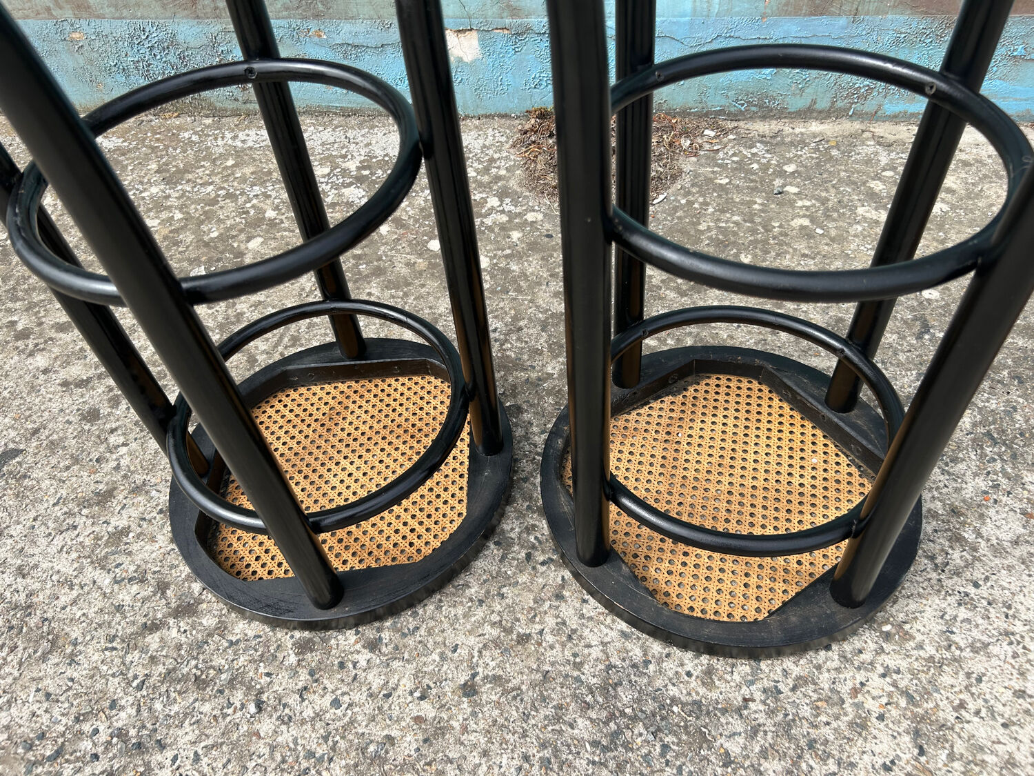 High rattan bar stools