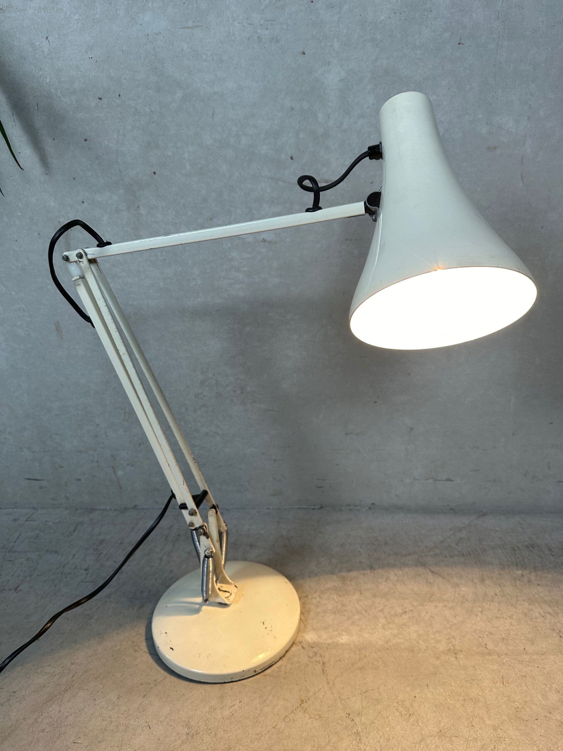 Vintage desk lamp – Anglepoise