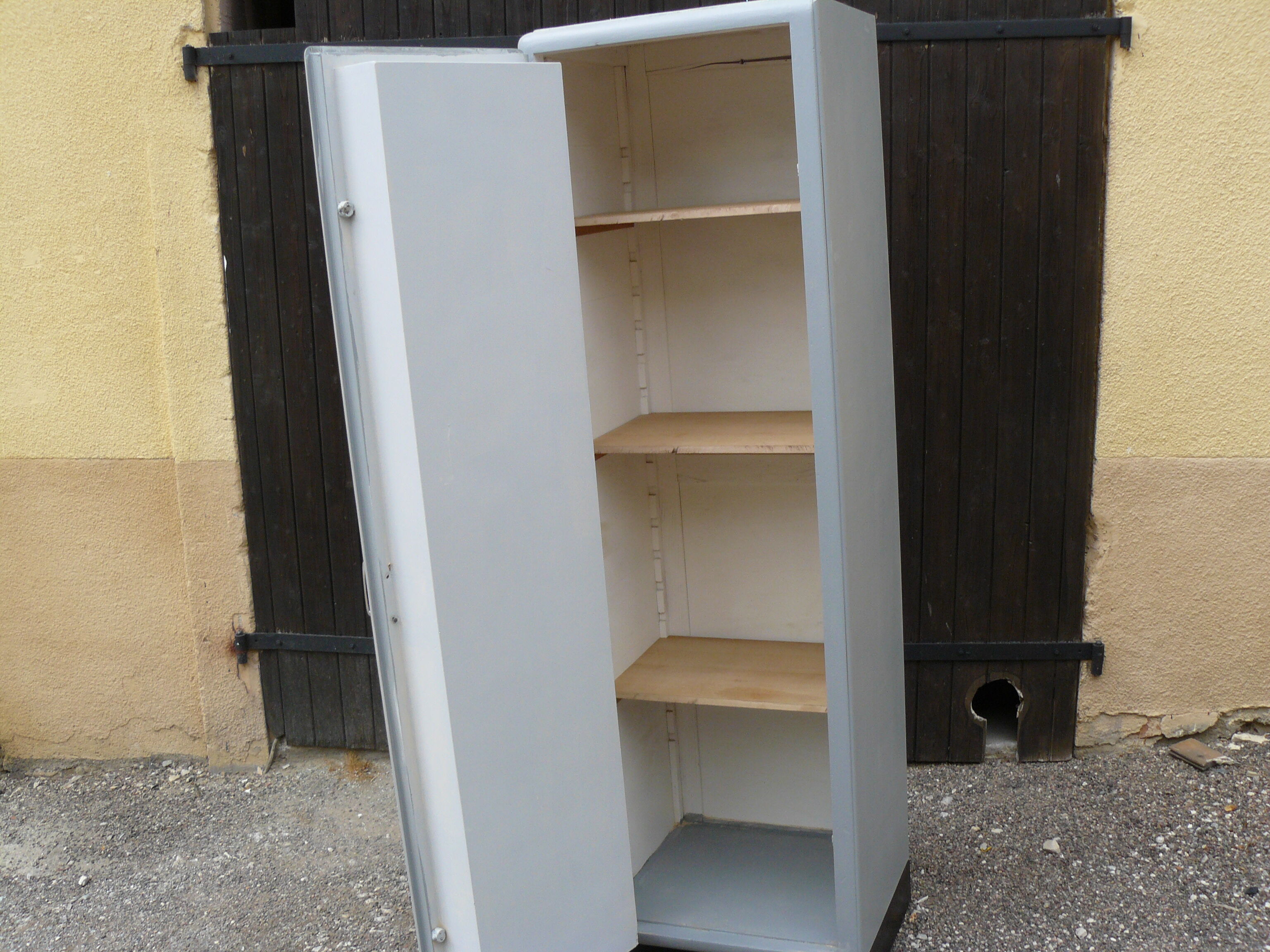 Armoire