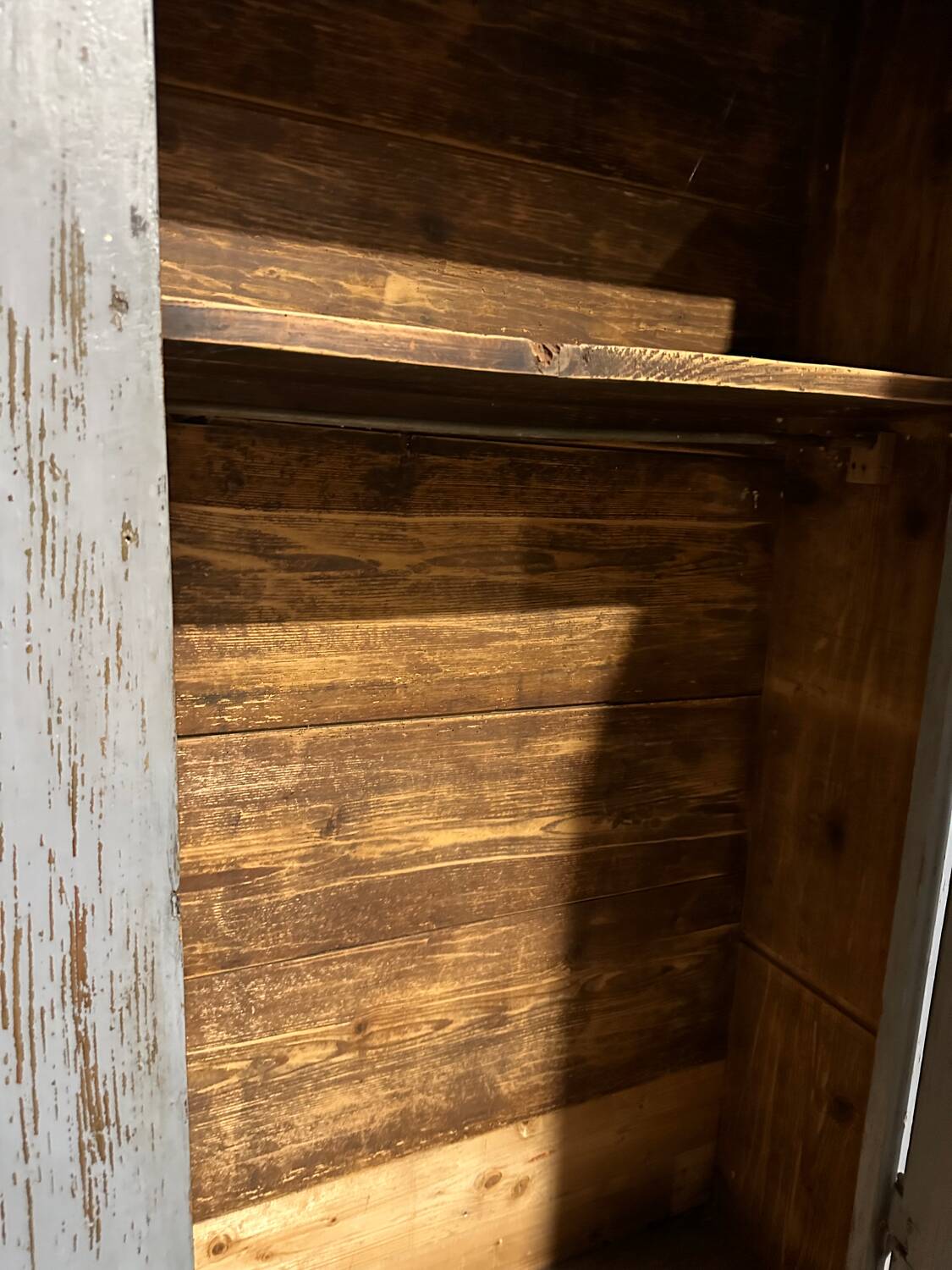 Armoire peinte c 1880