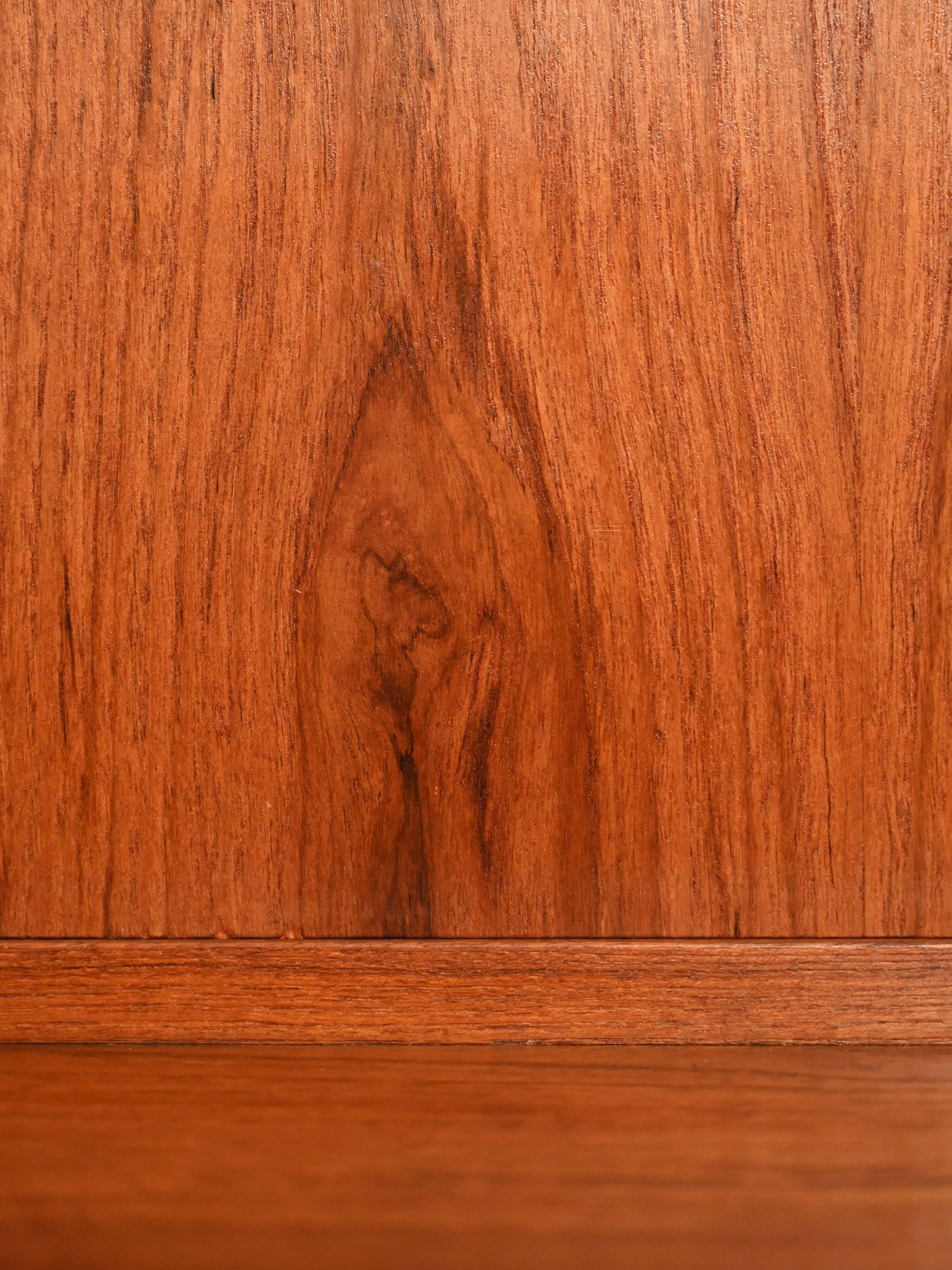 Scandinavian bookcase with pull-out desk