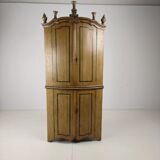 18th century Dutch witwerk cabinet with original key & faux Delft decoration