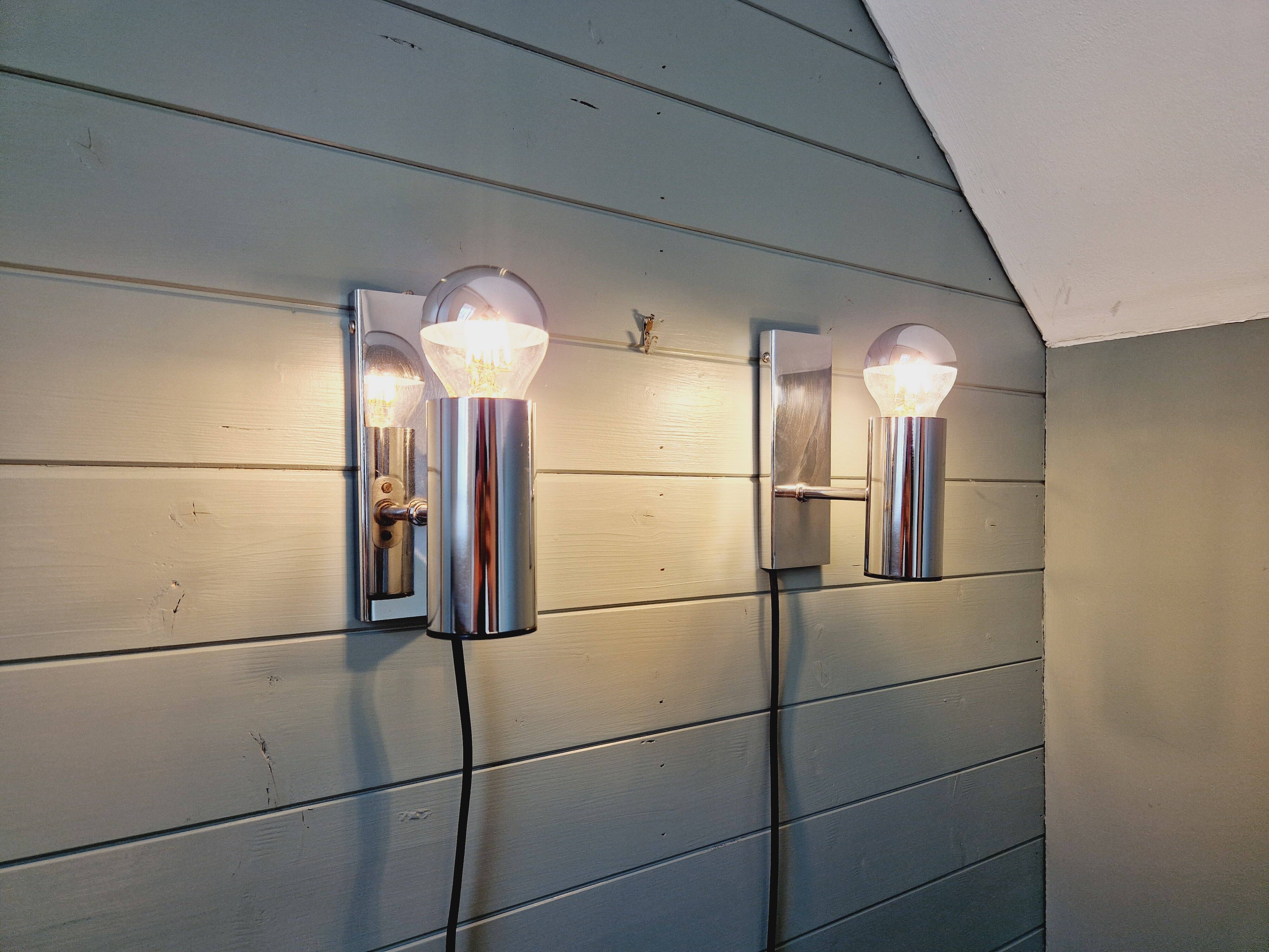 Pair of tubular chrome-plated metal wall sconces, 1970s