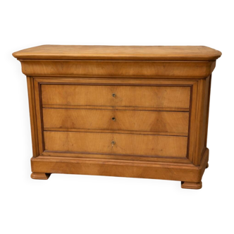 Antique sandblasted chest of drawers – classic style with authentic charm