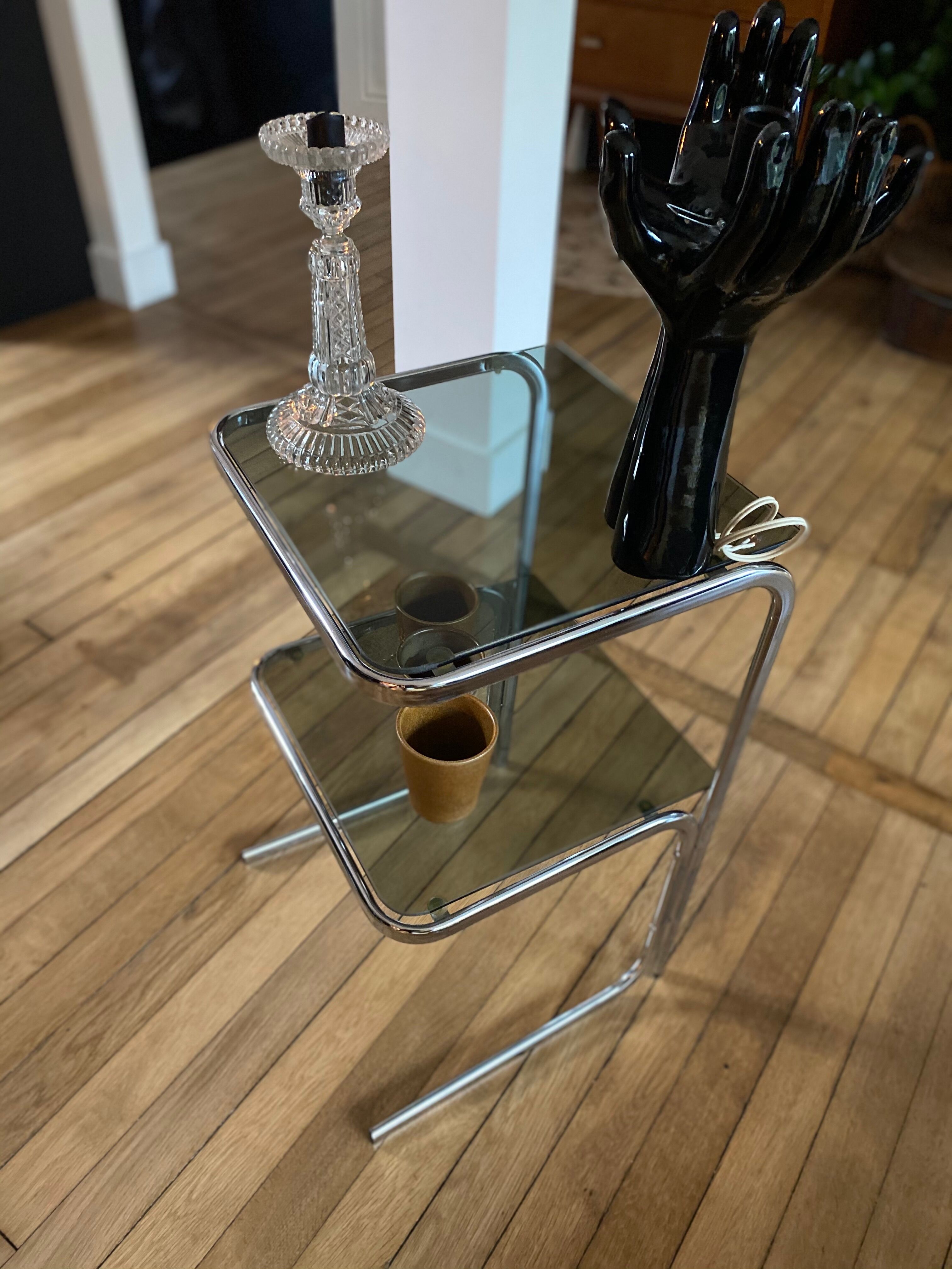 Sellette chromée et verre fumée années 70