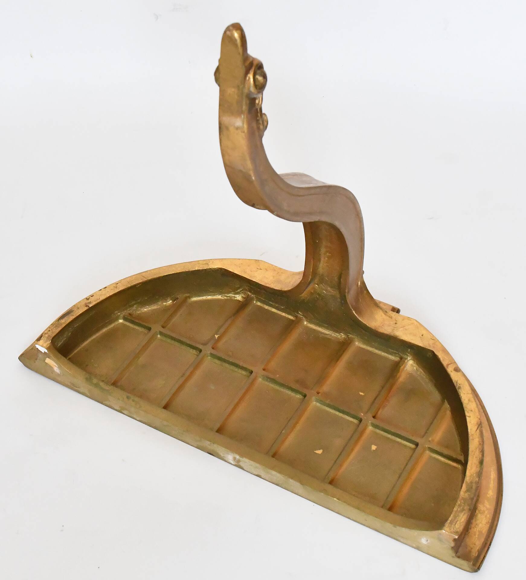 Console d'applique murale en bois sculpté à patine doré