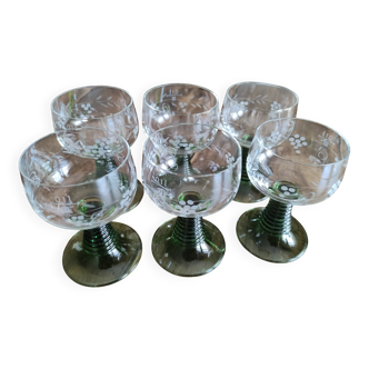 Set of 6 Alsatian wine glasses in chiseled crystal with green turned foot
