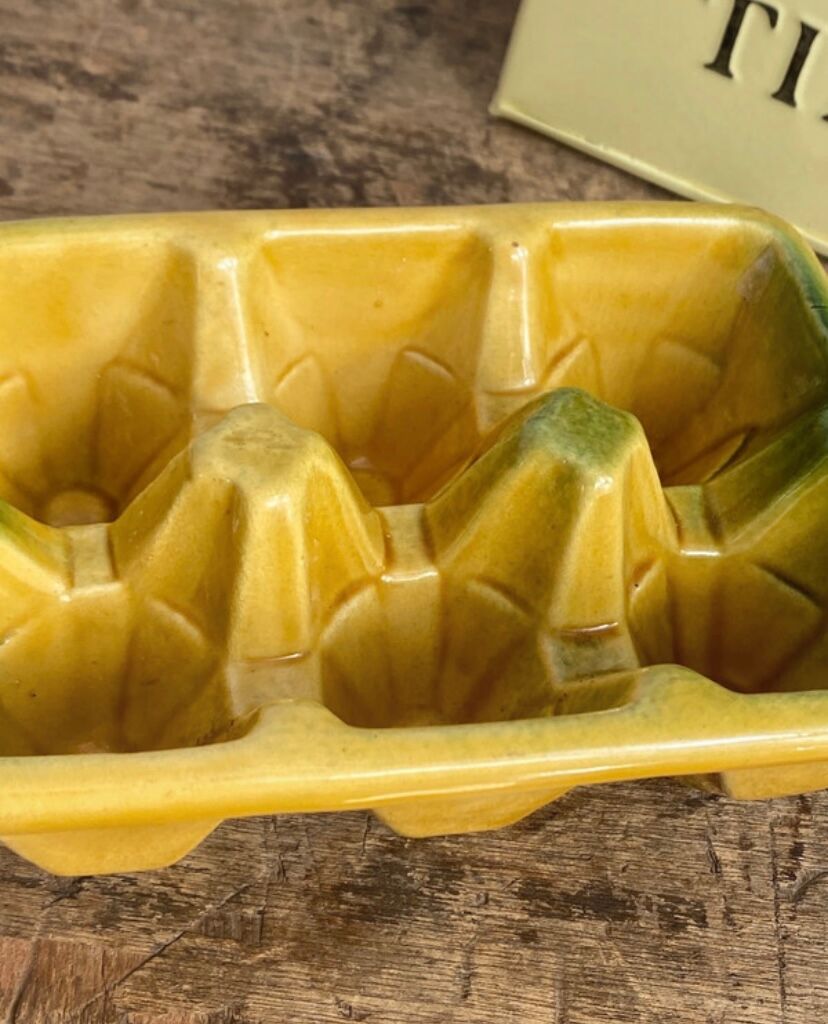 Ceramic egg dish