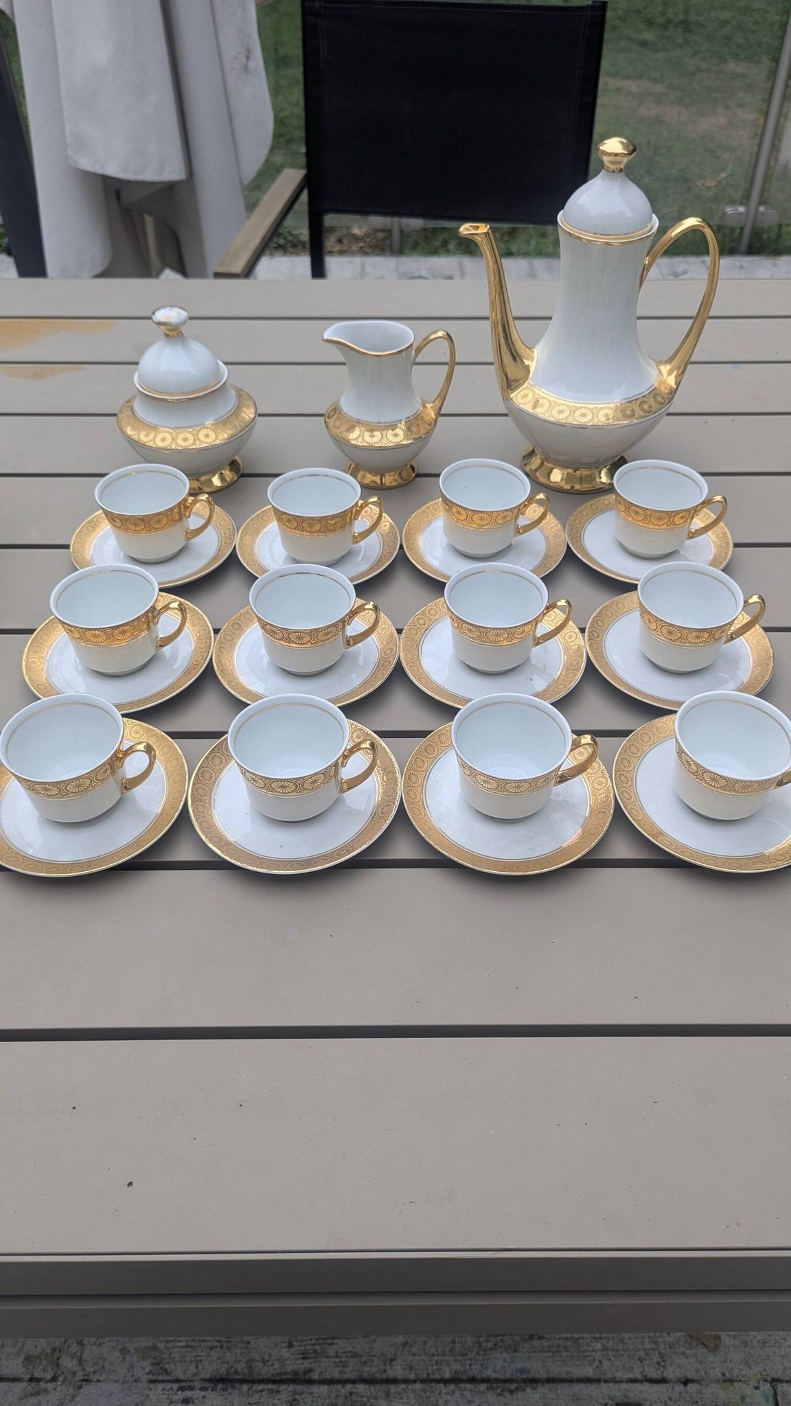 Coffee service – Vintage porcelain gilded with gold – Porcelena Silvestre