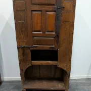 Antique solid oak furniture – Rustic pantry from the pre-17th century