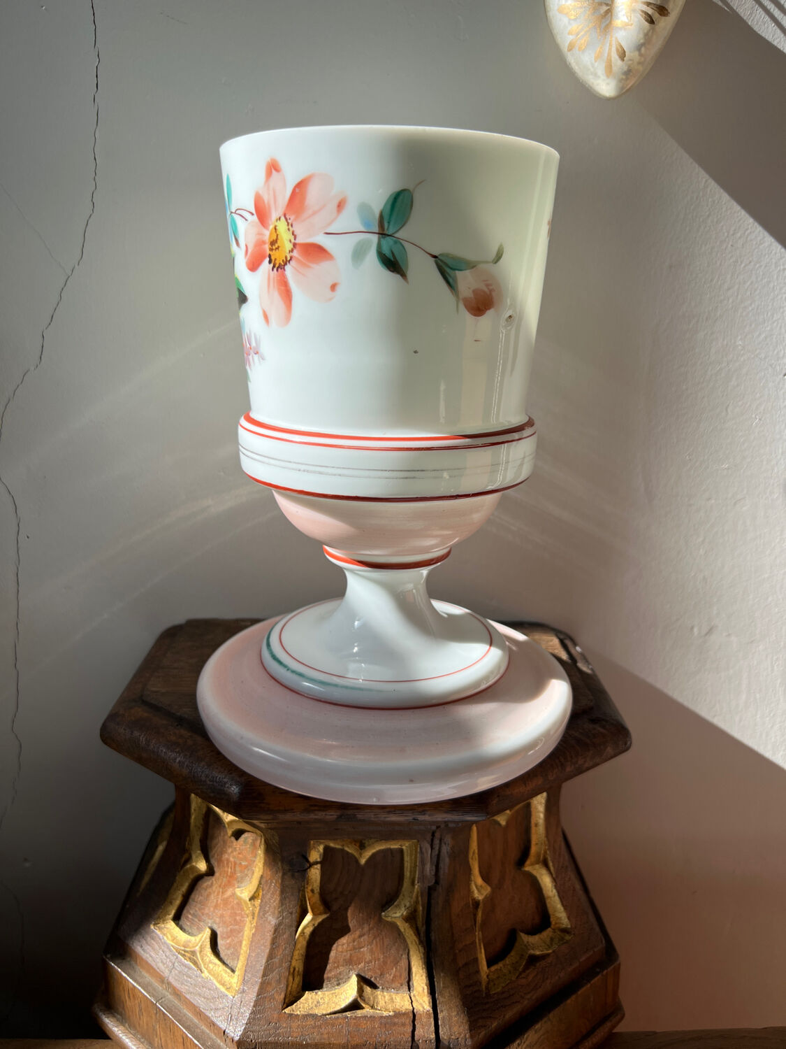 Opaline vase flowers Napoleon lll