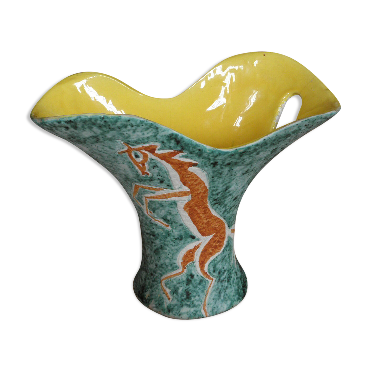 Zoomorphic vase earthenware