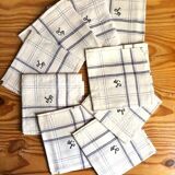 9 vintage napkins