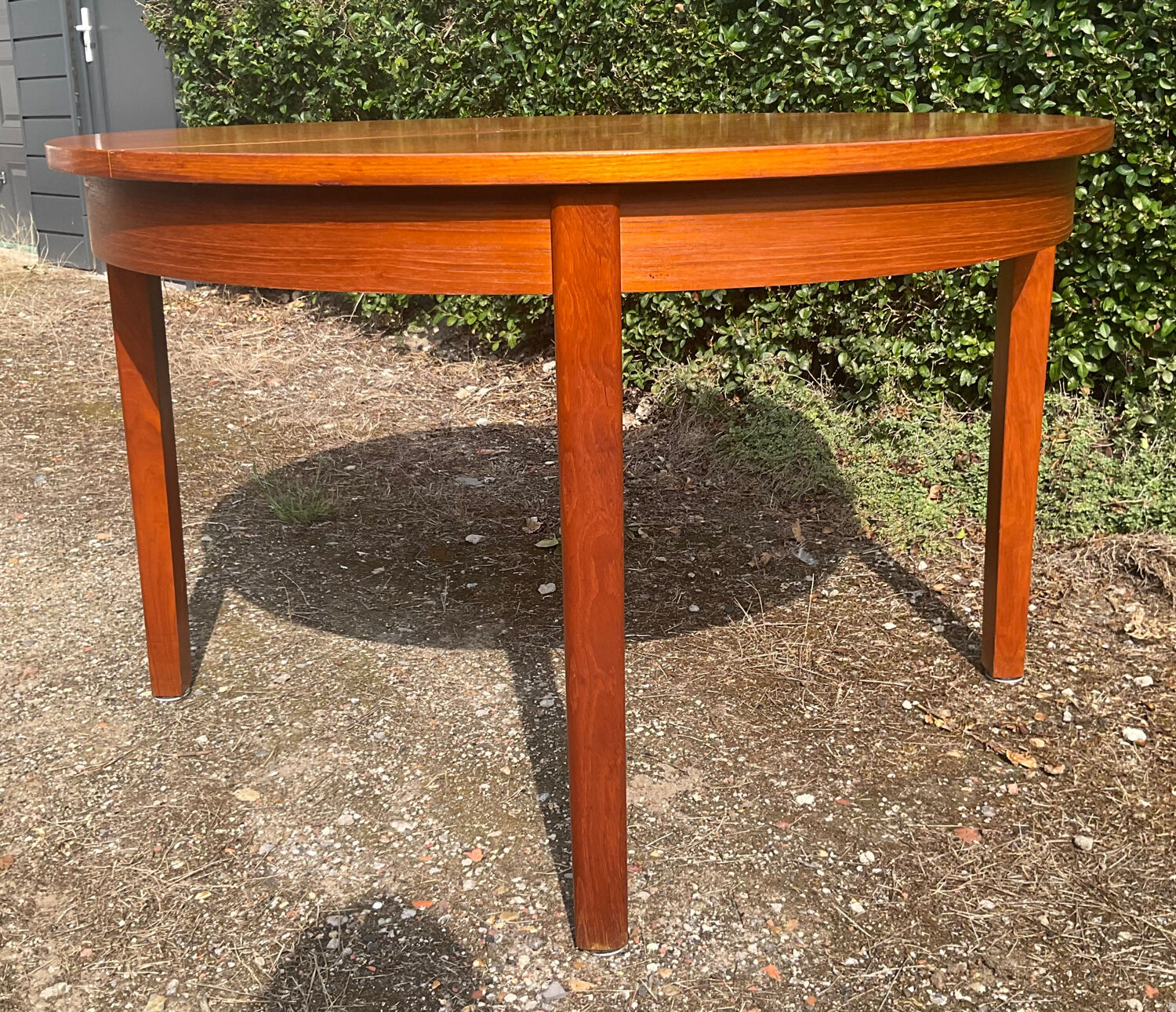Scandinavian extending table from the 60s and 70s