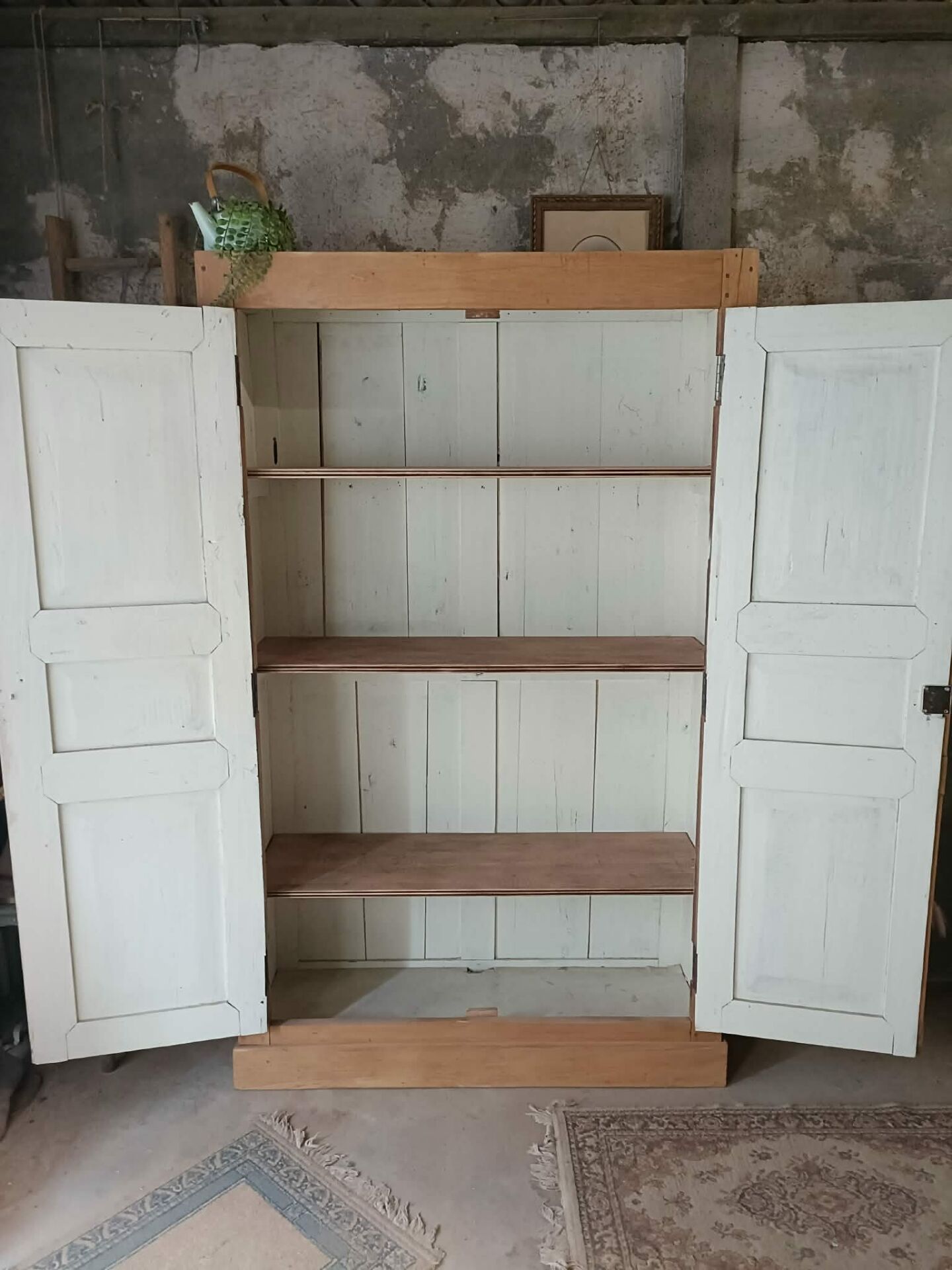 Armoire