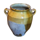 Old yellow pot varnished with confit from the Southwest
