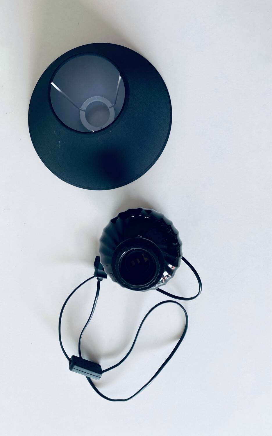 Lampe antique noire en céramique