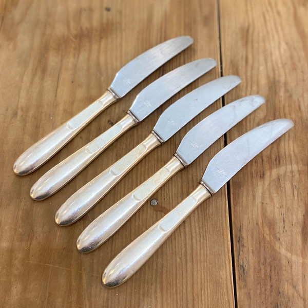 Series of 5 cheese knives or silver metal dessert